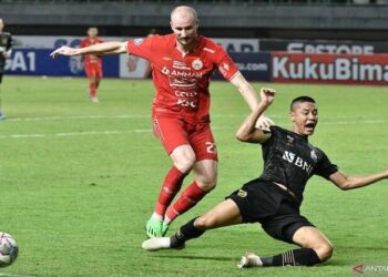Persija Rebut Puncak Klasemen Liga 1 Usai Taklukkan Arema 2-0