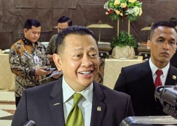 Ketua MPR Pandu Pengucapan Sumpah Anggota MPR Pengganti Antarwaktu