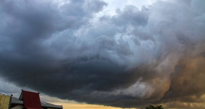 Hujan Lebat Diprakirakan Mengguyur Sebagian Besar Provinsi