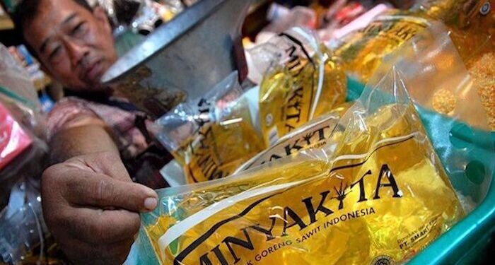 Menko Luhut Sebut DMO Minyak Goreng Jadi 50 Persen