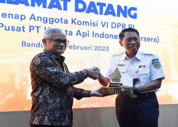 DPR Sebut Investasi KAI di KCJB-LRT Jabodebek Jadi Terobosan Bisnis