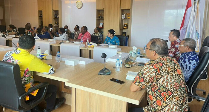 Percepat Realisasi APBD Sejak Awal Tahun, Kemendagri Turun Langsung ke Kota Sorong