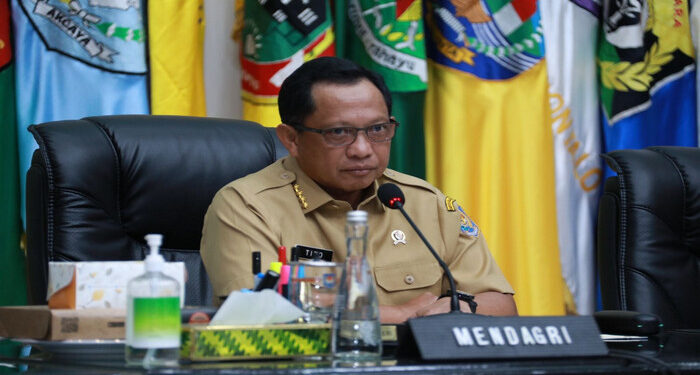 Mendagri Minta Kepala Daerah Contoh Presiden Cek Inflasi Rutin ke Lapangan