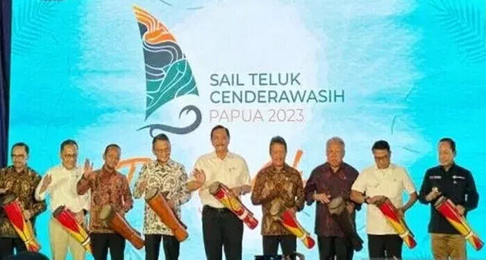 Sail Teluk Cenderawasih Kesempatan Papua Tunjukkan Kebersamaan Bangun Daerah