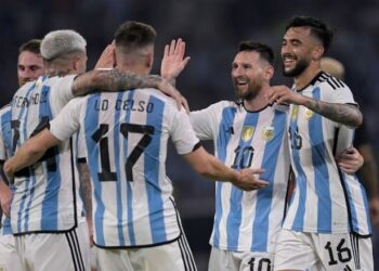 Lionel Messi cetak trigol saat Argentina bantai Curacao 7-0