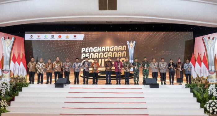 Presiden Beri Penghargaan Atas Kontribusi Berbagai Pihak Selama PPKM