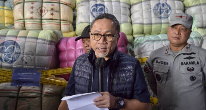 Mendag Musnahkan 824 Bal Pakaian Bekas Asal Impor di Sidoarjo