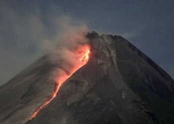 Gunung Merapi 11 Kali Luncurkan Guguran Lava Pijar