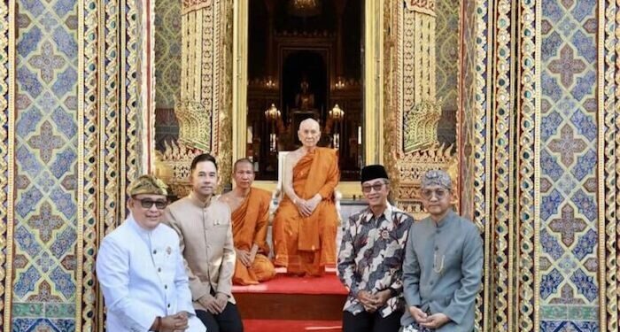 Indonesia Terima Arca Buddha dari Thailand untuk Perkuat Kerja Sama