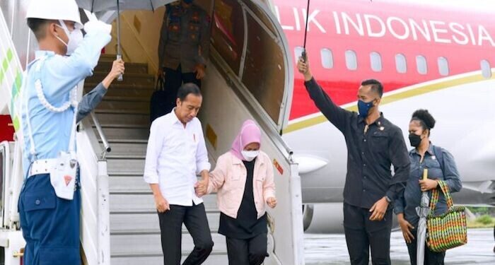 Jokowi Tiba di Sulsel untuk Resmikan Kereta Api Makassar-Parepare