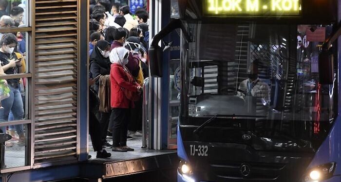 TransJakarta Sesuaikan 15 Rute Seiring Penutupan Halte Harmoni
