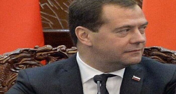 Medvedev Peringkatkan Korsel Agar Tak Kirim Senjata ke Ukraina