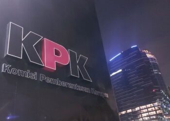 Endar Priantoro Laporkan Firli Bahuri ke Dewas KPK