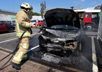 Pengamat Otomotif Sebut Hindari Parkir Terbuka Mencegah Mobil Terbakar