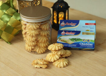 Resep Kue Semprit Keju Lebaran A la Chef Devina Hermawan