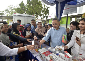 Gelar Bazar di Sleman, Mendag Zulkifli Hasan: Bantu Dekatkan Bapok ke Masyarakat