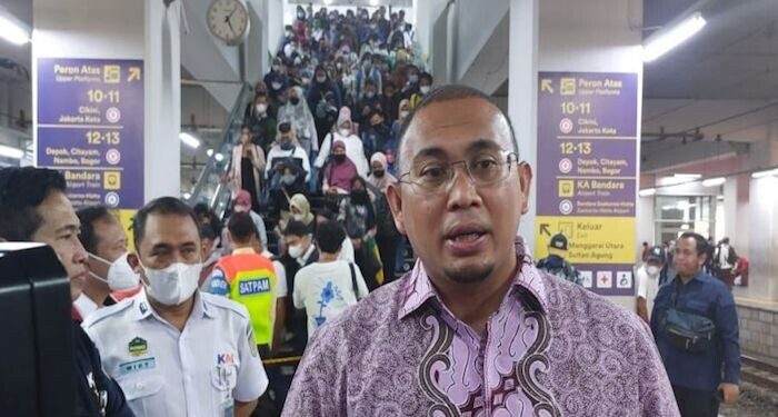 Anggota Komisi VI DPR Sidak Stasiun Manggarai Soal Kepadatan Penumpang