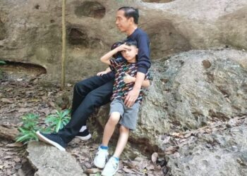 Presiden Jokowi Puji Keindahan Gua Batu Cermin Labuan Bajo