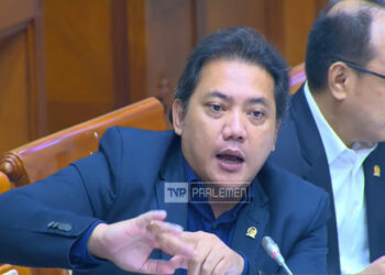 DPR Tak Yakin Data Dugaan TPPU Milik Mahfud dan Sri Mulyani Sama