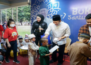 Ketua MPR RI Bamsoet Beri Santunan Anak Yatim Lintas Agama