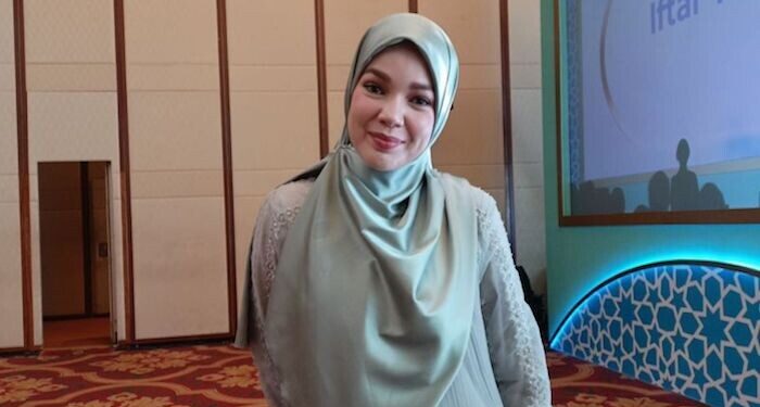 Dewi Sandra Fokus Kejar Lailatul Qadar di 10 Hari Terakhir Ramadhan