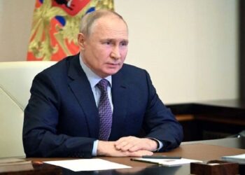 Putin Tandatangani UU Tentang Panggilan Elektronik untuk Dinas militer