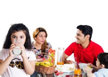 Ahli : Hati-hati Berikan Susu, Madu, Daging, dan Telur pada Balita