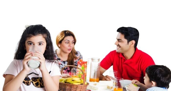 Ahli : Hati-hati Berikan Susu, Madu, Daging, dan Telur pada Balita