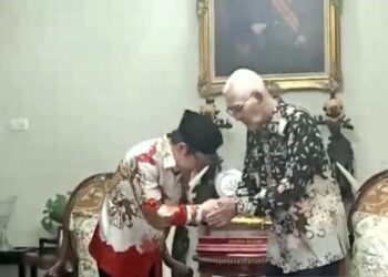 Muhaimim Iskandar Kunjungi Try Sutrisno