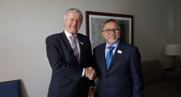 Menko Airlangga: RI Siap Pasok Baterai Kendaraan Listrik ke AS