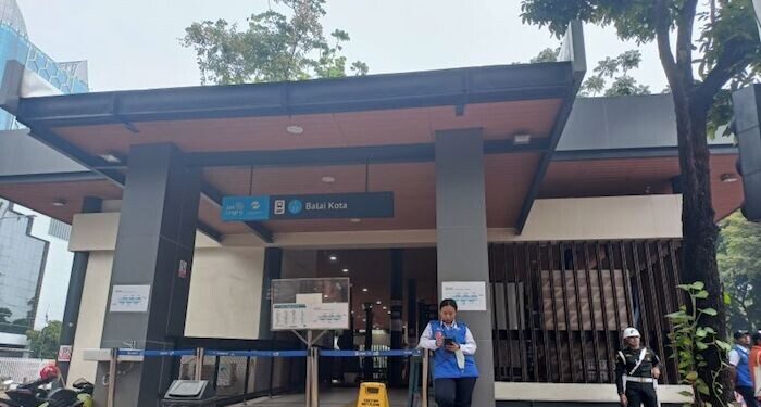 TransJakarta Lakukan Penyesuaian Rute Layanan Akibat Aksi Hari Buruh