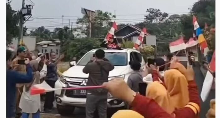 Warga Karawang Sambut Andriani yang Meraih Tiga Medali SEA Games