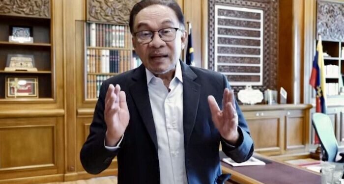 Anwar Ibrahim Sambut Band Coldplay yang Akan Gelar Konser di Malaysia