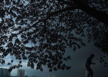 Dua Wilayah Jakarta Berpotensi Diguyur Hujan Ringan pada Selasa Siang