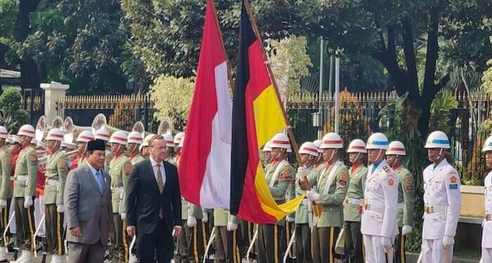 Menhan Prabowo Terima Kunjungan Resmi Menhan Jerman