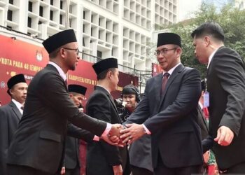 Ketua KPU Lantik 240 Anggota Komisi Pemilihan Umum 48 Kabupaten/Kota