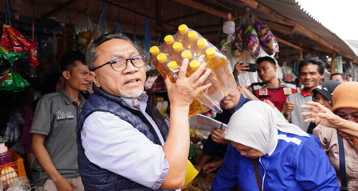 Tinjau Pasar Kalianda di Lampung, Mendag : Harga Barang Kebutuhan Pokok Stabil, Pasokan Terjaga