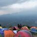 Warga Nikmati Temiangan Hill Wisata “Negeri di Atas Awan”