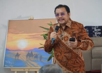 Denny JA: Saatnya Puisi Esai Masuk Sekolah