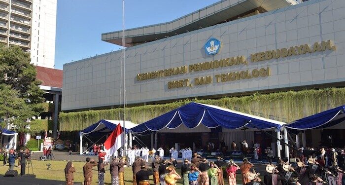 Ditjen Diktiristek Cabut Izin PTS Bermasalah