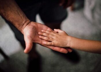 Optimalkan Tumbuh Kembang, Sosok Ayah Perlu Hadir di Kehidupan Anak