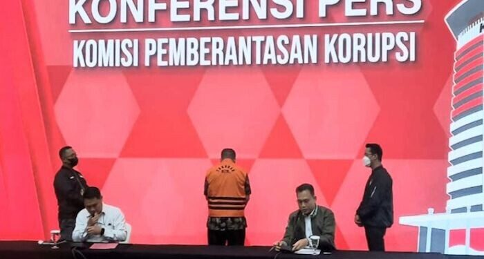 KPK Tahan Sekretaris DPRD Pemalang Sodik Ismanto