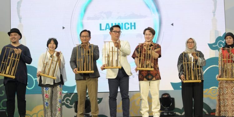 Gubernur Ridwan Kamil Raih Penghargaan Satyalencana Wira Karya, Program Petani Milenial berkontribusi nyata dalam regenerasi petani di Jabar