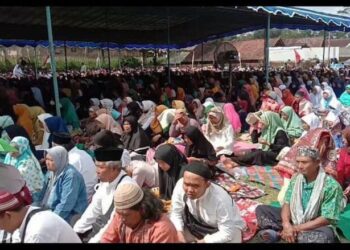 Hashim Sampaikan Pesan Prabowo di Pesantren Suryabuana Magelang