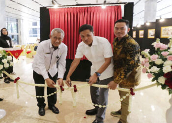 Pameran Foto Warna-Warni Parlemen XIII dan Anugerah Jurnalistik (AJK) III Sukses Digelar