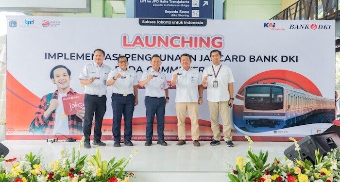 Perluas Akseptasi, JakCard Bank DKI Kini Bisa Digunakan Sebagai Tiket Perjalanan KRL