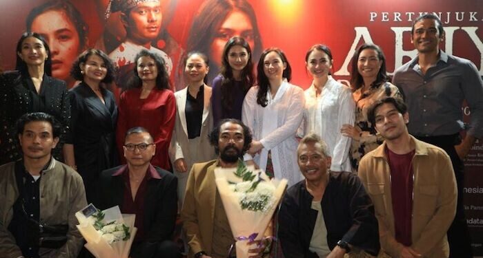 “Ariyah dari Jembatan Ancol” Alterasi Legenda Urban dalam “Sisterhood”