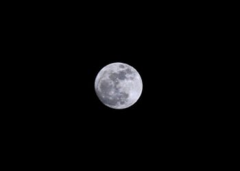 Melihat Keindahan Fenomena Super Blue Moon