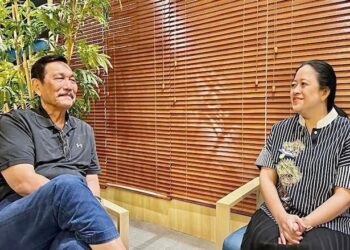 Ketua DPR, Puan Maharani Bertemu dengan Menko Maritim dan Investasi, Luhut Pandjaitan dalam Suatu Pertemuan Informal di Akhir Pekan. 
