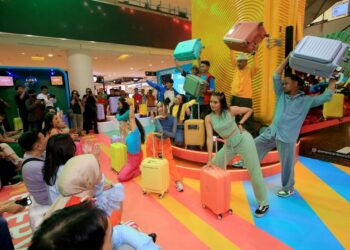 Banyak Tanggal Merah dan Travel Fair, American Tourister Ajak Eksplor Destinasi Inspirasi Remaja Untuk Ready To Go Berlibur Seru!